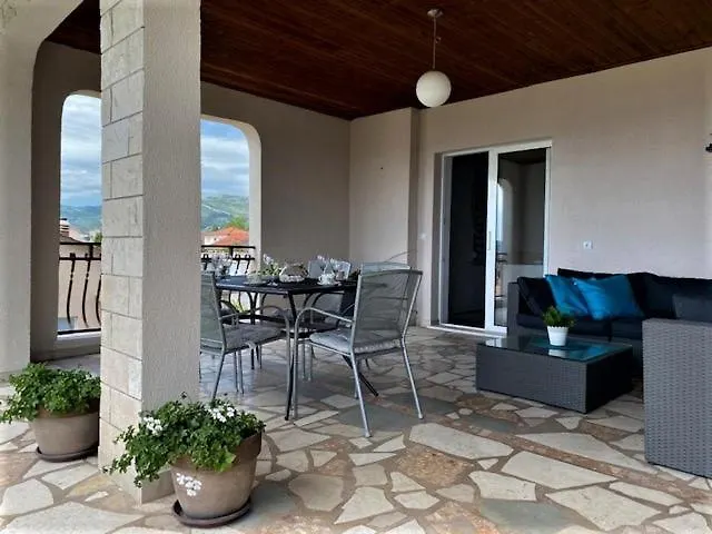 Apartment Roso *