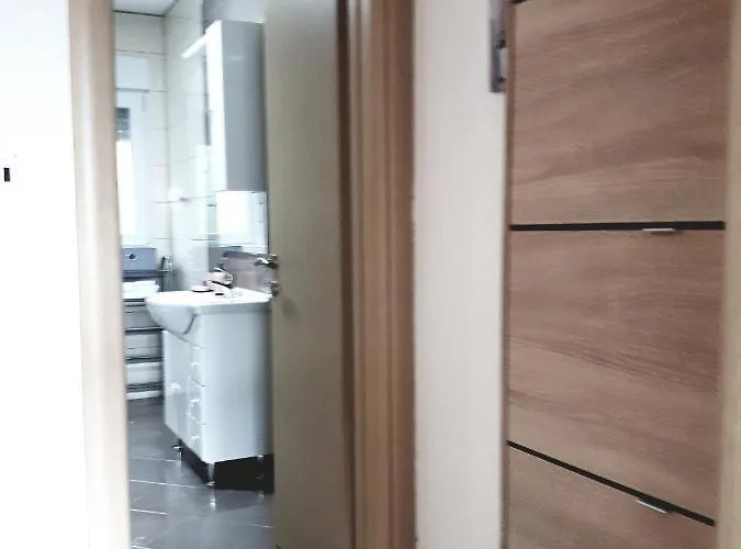 Roso Apartment *