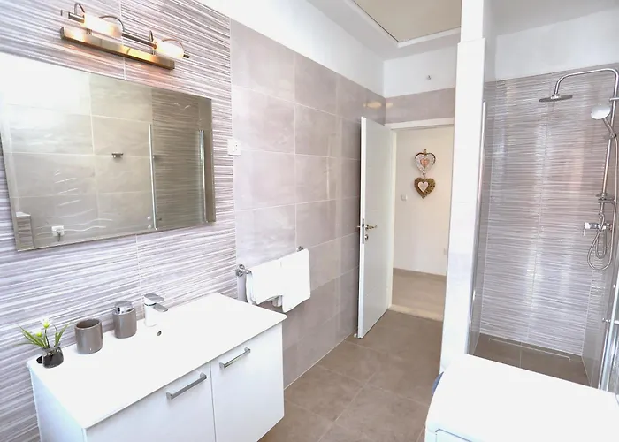 Roso Apartment Kastela